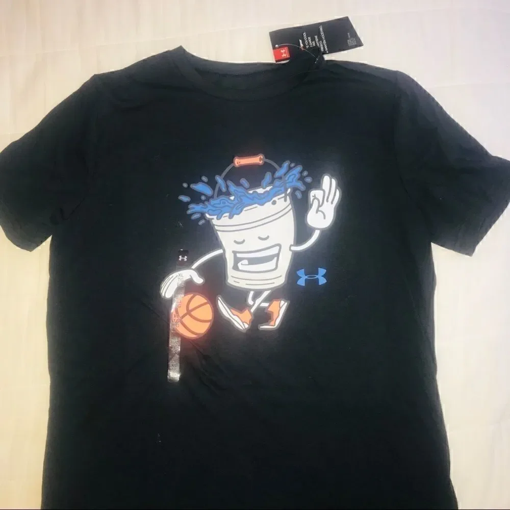 Under Armour boys heatgear T-shirt size YXL